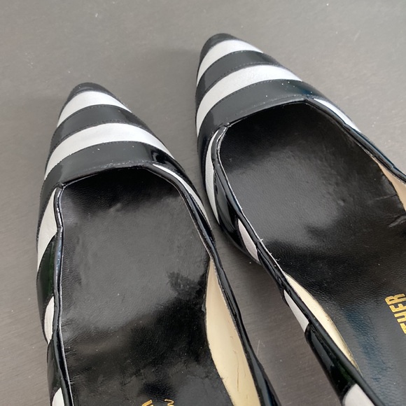 Spanish Leather Black and White Striped Pumps - Picture 8 of 11